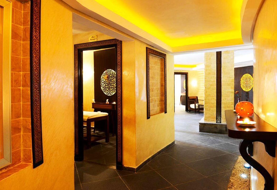 Golden Tulip Taj Sultan Resort фото 17