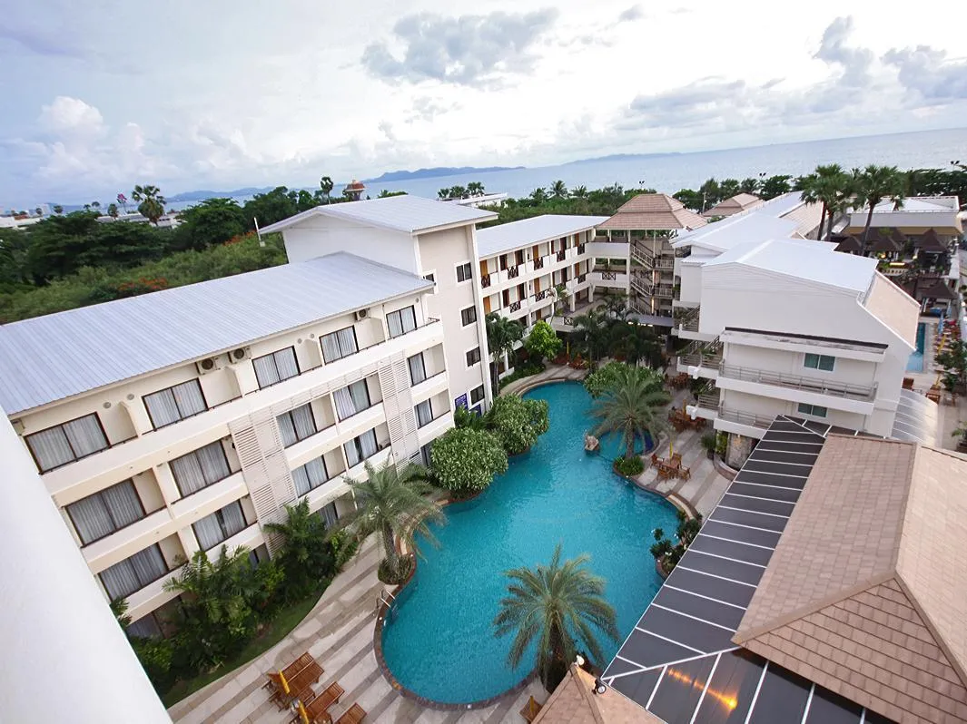 Sea Breeze Jomtien Resort фото 25