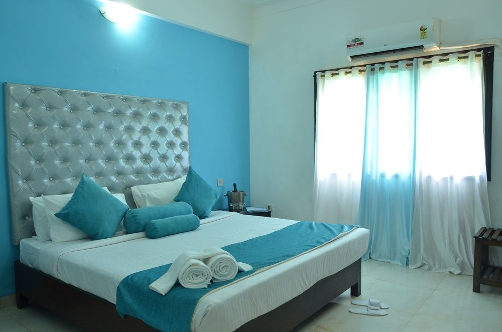 Paradise Village Beach Resort фото 56