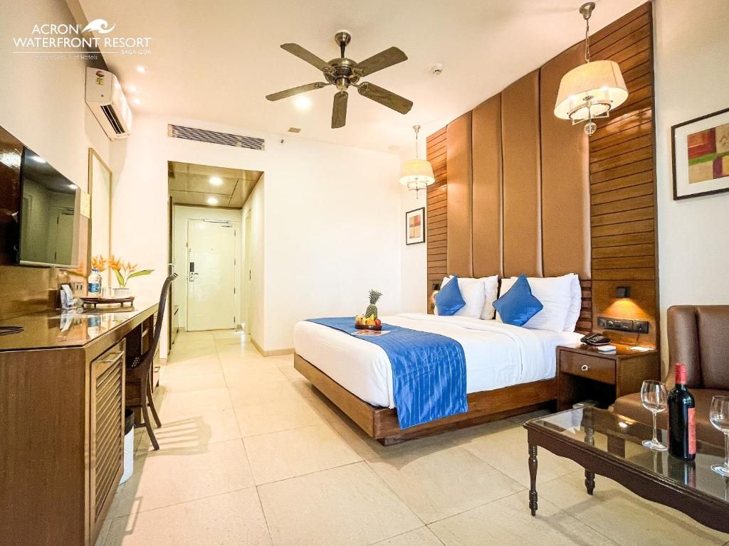 Acron Waterfront Resort фото 78