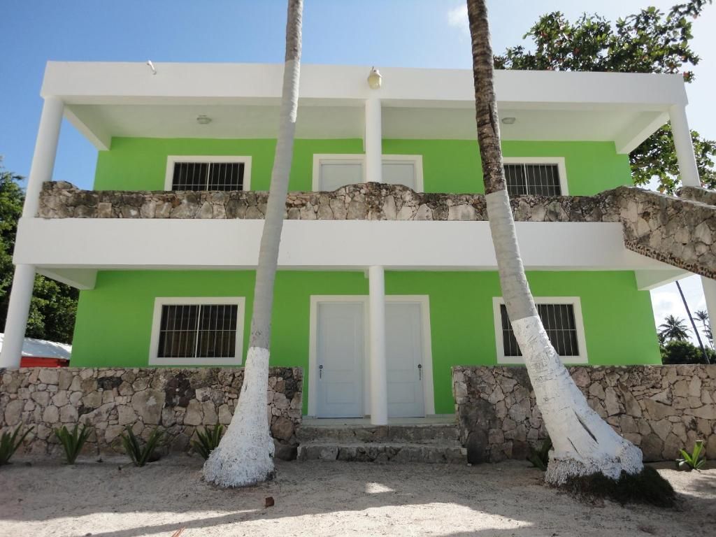 Tako Beach Rooms фото 0