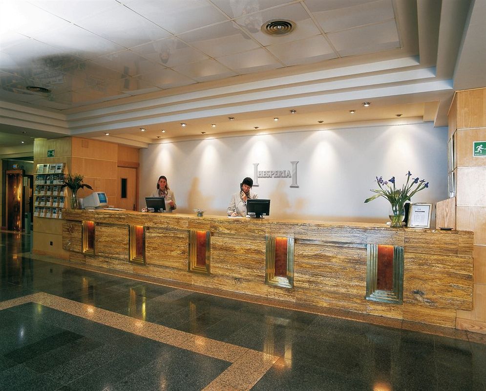 Hotel Hesperia Sevilla фото 85