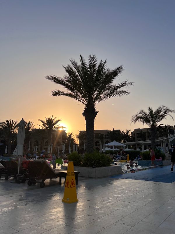 DoubleTree by Hilton Resort & Spa Marjan Island фото 83