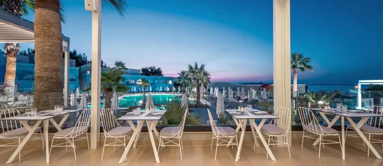 Фото отеля Mitsis Rodos Village Beach Hotel & Spa