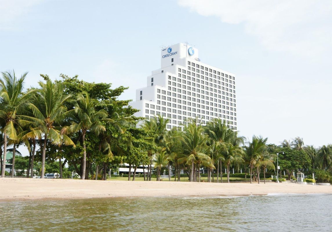 Cholchan Pattaya Beach Resort фото 16
