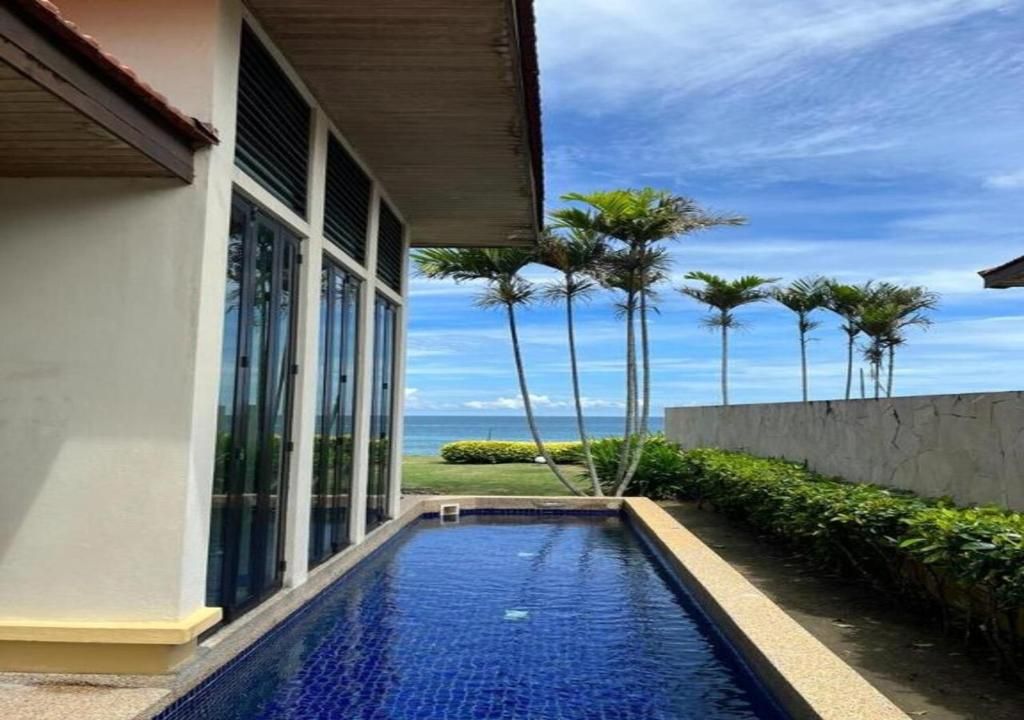 Borneo Beach Villas фото 66