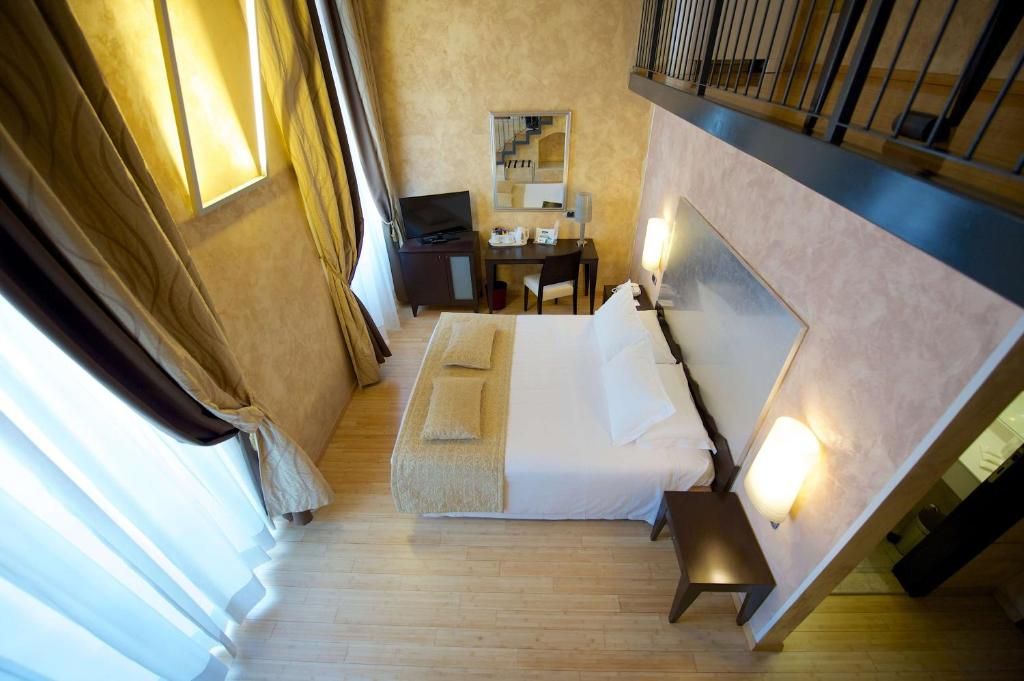 Best Western Crystal Palace Hotel фото 3
