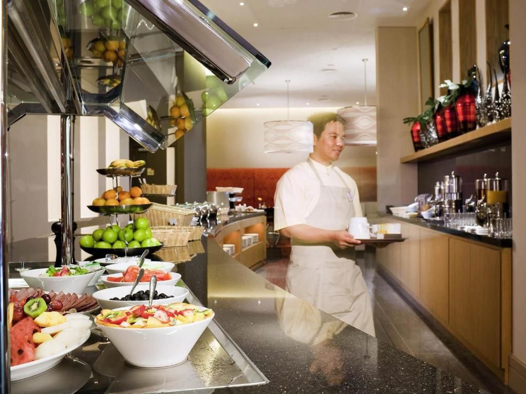 Novotel Suites Mall Avenue Dubai фото 25