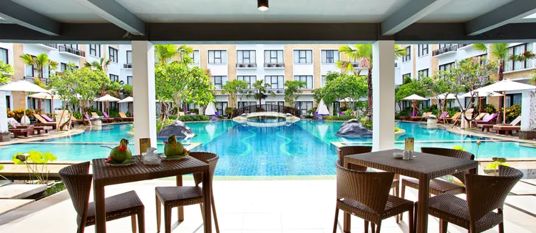 Фото отеля Truntum Kuta Bali