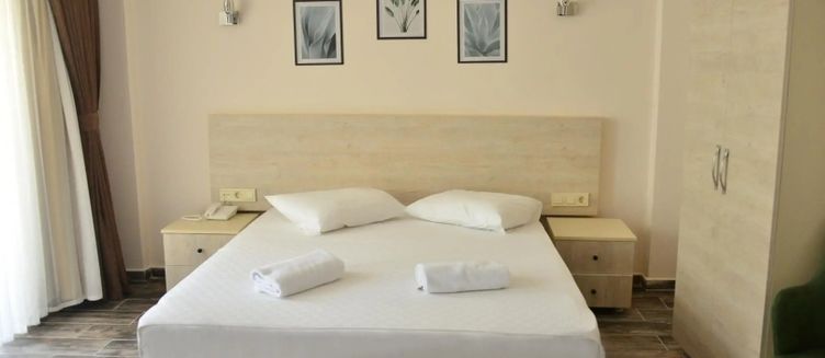 Фото отеля Dream Town Hotel & Restaurant