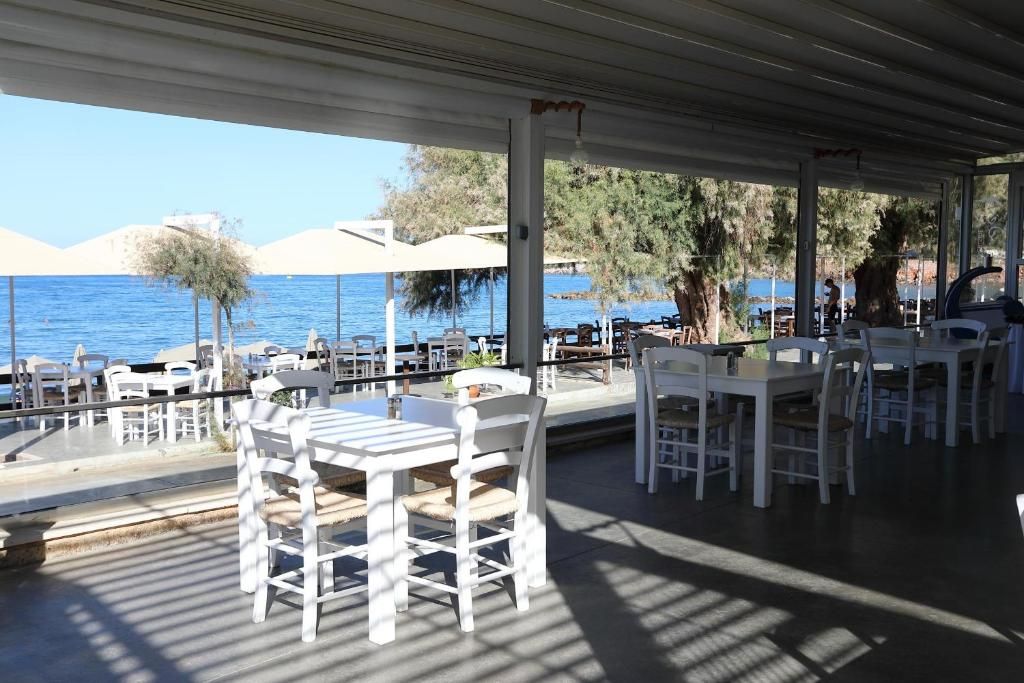 Niriides Beach фото 18