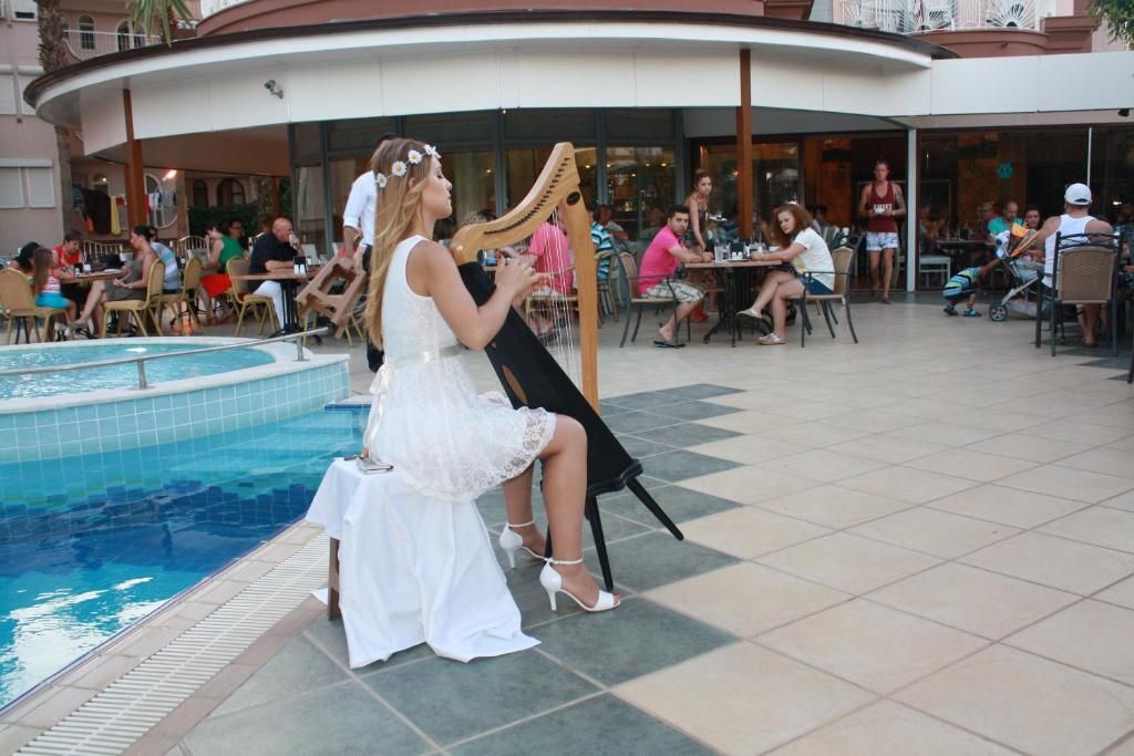 Romance Beach Hotel фото 41