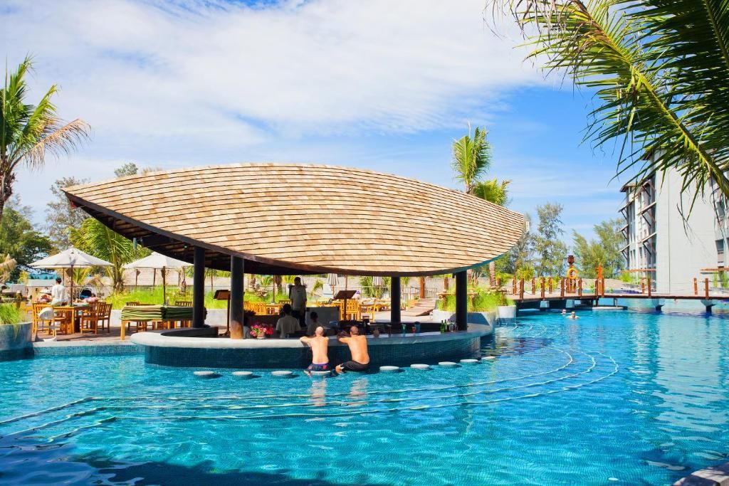 Mai Khao Lak Beach Resort & Spa фото 71