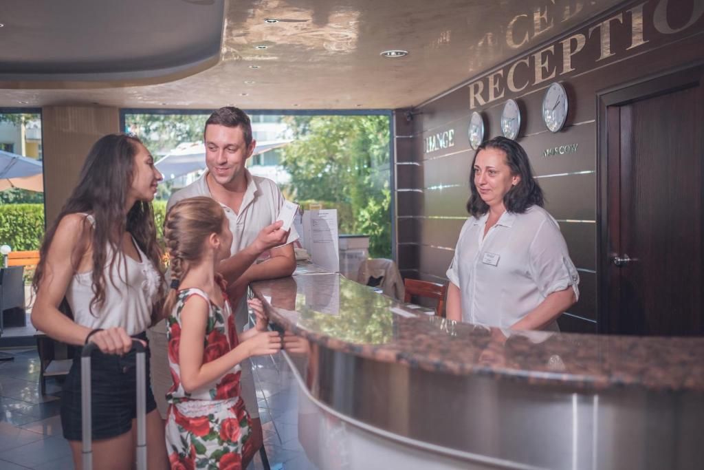 Hotel Royal Beach фото 2