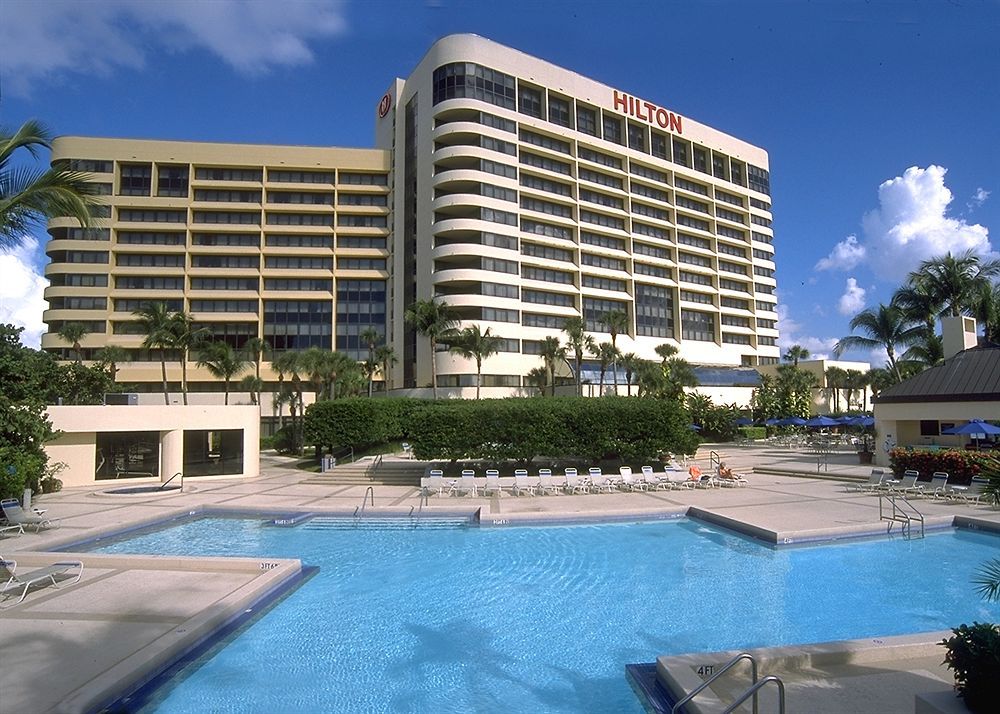 Hilton Miami Airport Blue Lagoon фото 0
