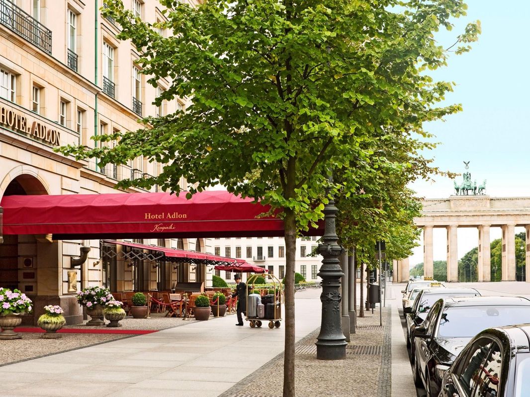 Hotel Adlon Kempinski фото 37