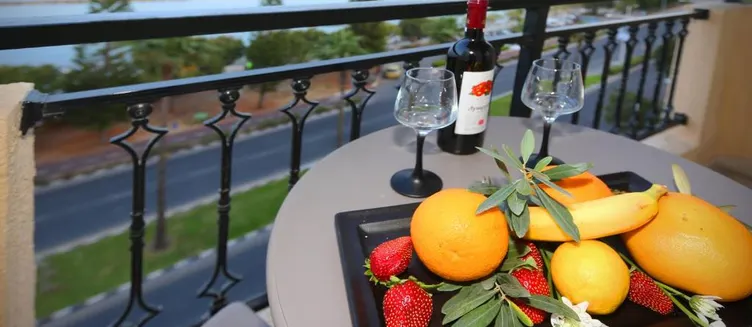Фото отеля Pier Beach Hotel Apartments