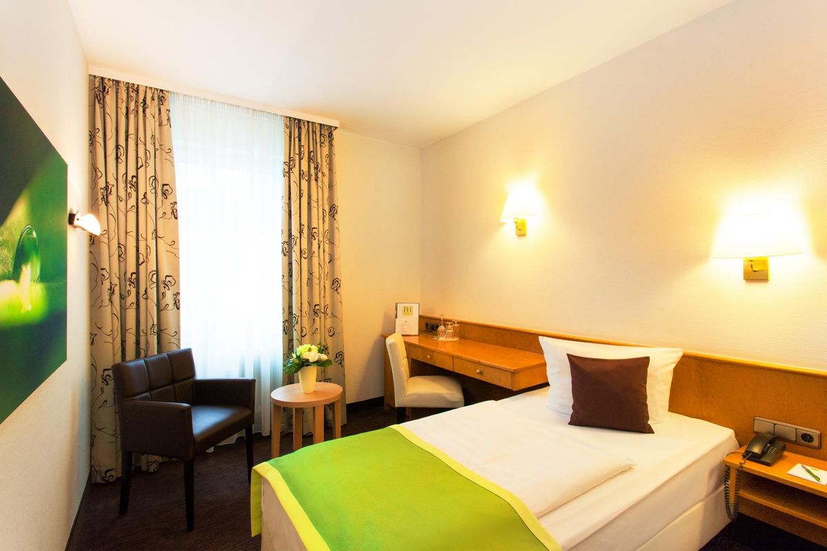 Favored Hotel Domicil фото 9