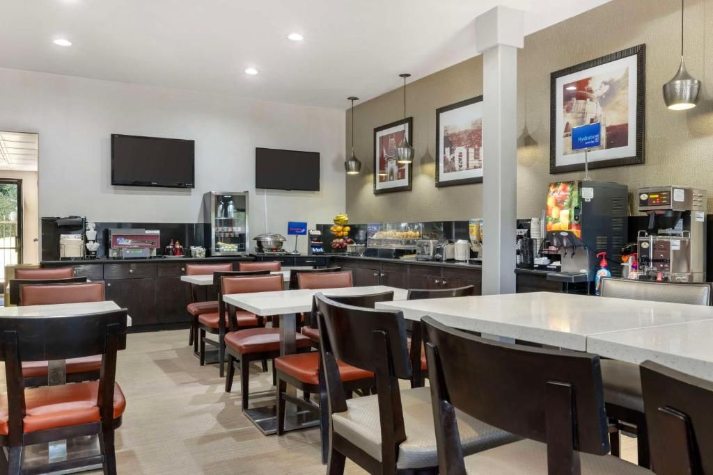 Best Western Royal Palace Inn & Suites фото 5
