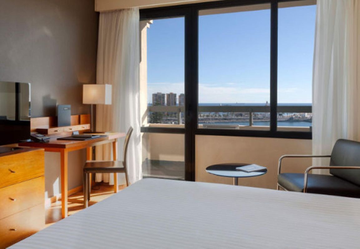 AC Hotel Malaga Palacio by Marriott фото 12