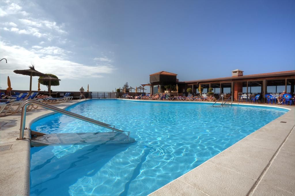 Hotel Diamante Suites фото 1