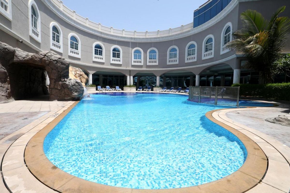Sharjah Premiere Hotel & Resort фото 6
