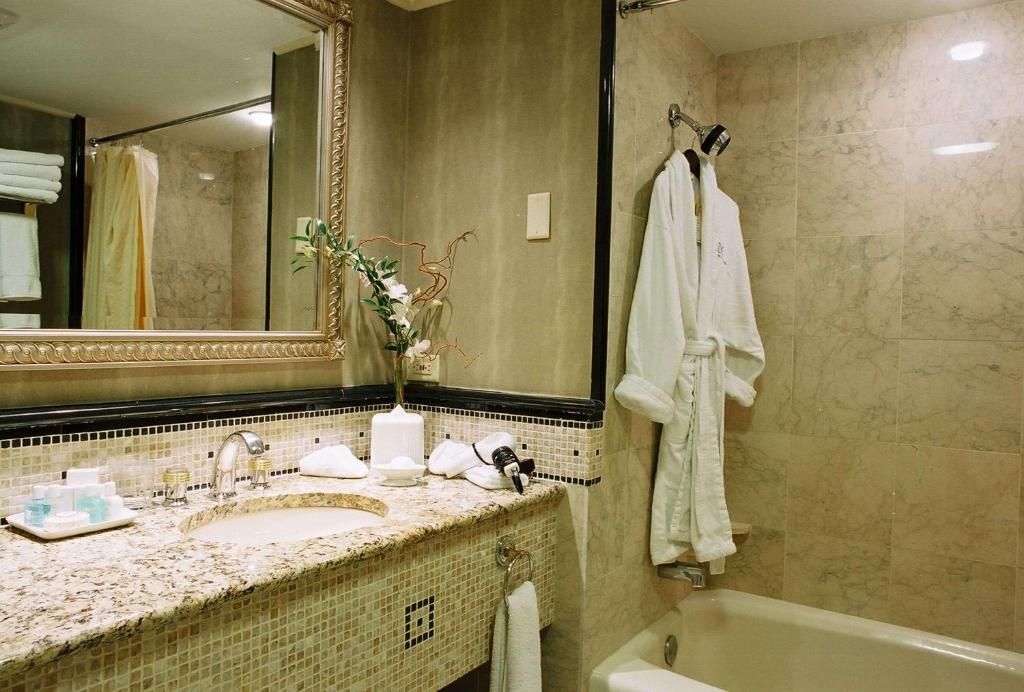 The Whitehall Hotel фото 8