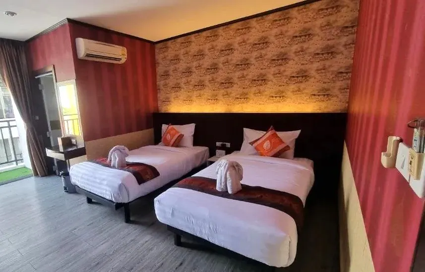 Sereneburi Patong Residence фото 1