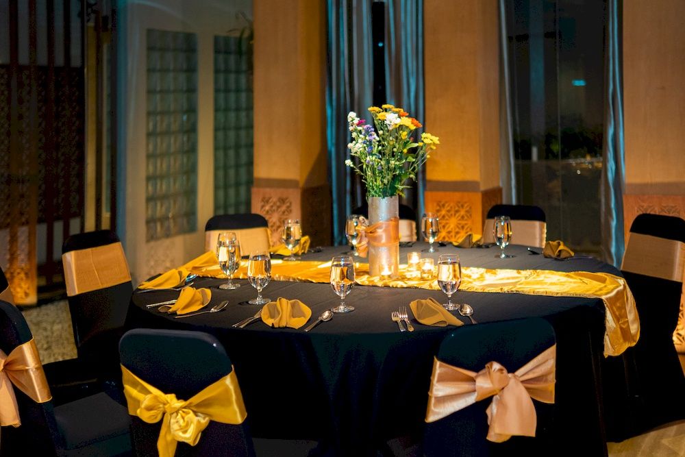 Vouk Hotel & Suites фото 95