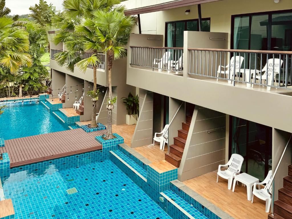 XAYA Pool Access Resort фото 1