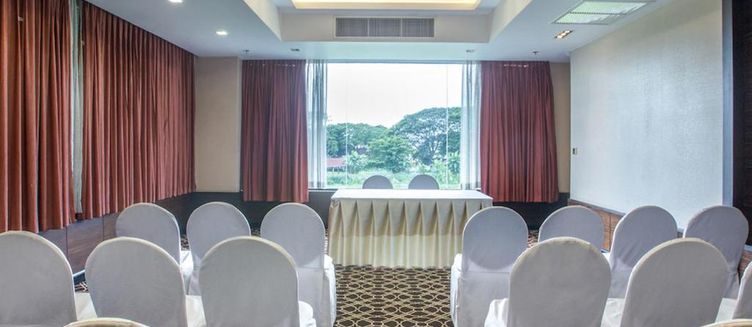 Фото отеля Centara Riverside Hotel Chiang Mai