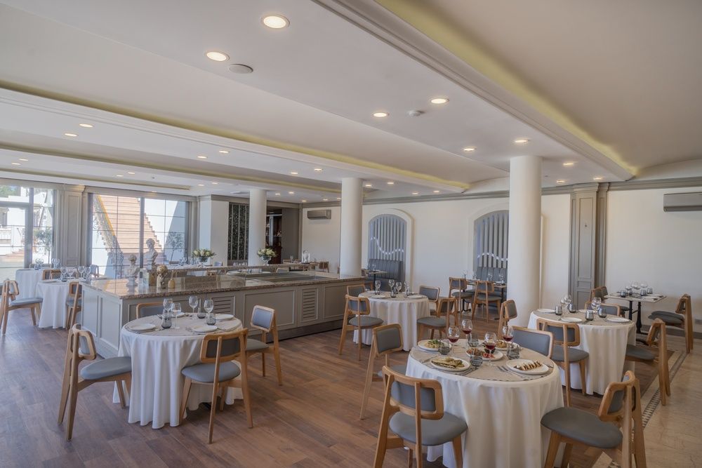 Elementa Luxury Boutique Hotel (Adults Only) фото 6