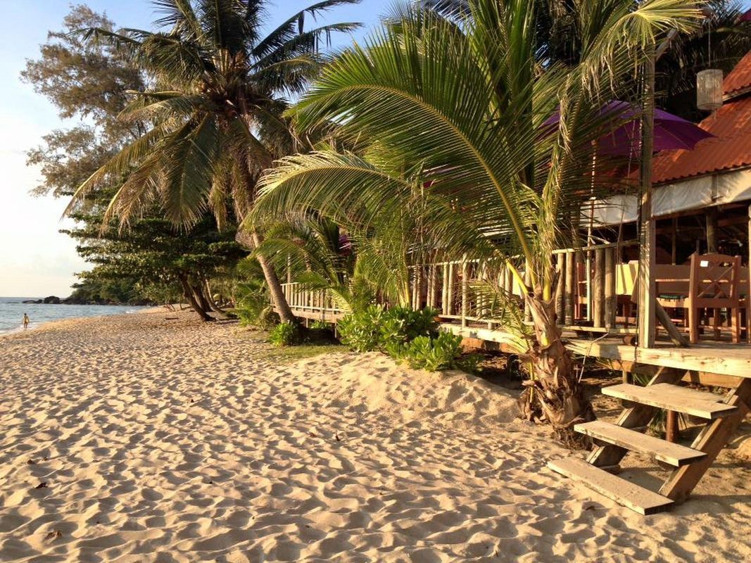 White Sand Beach Resort фото 7