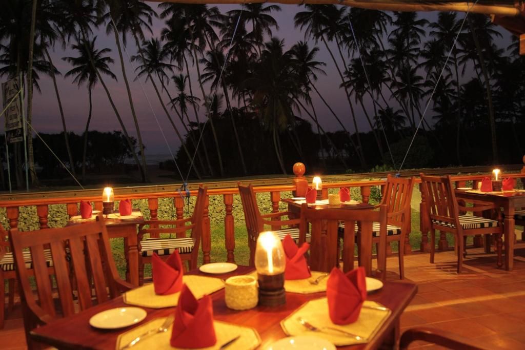 Wunderbar Beach Hotel фото 31