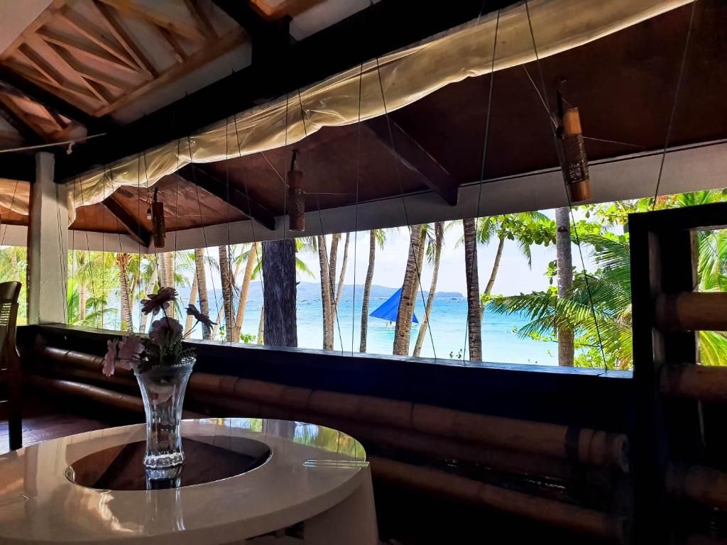 Гостиница «Cocoloco Boracay Beach Resort» фото 33