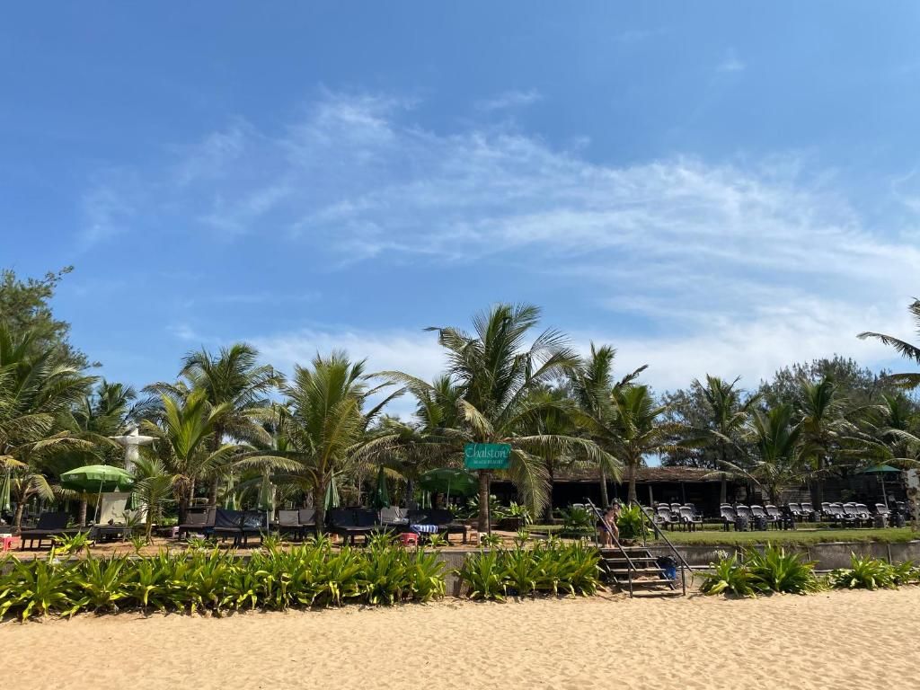 Chalston Beach Resort фото 27