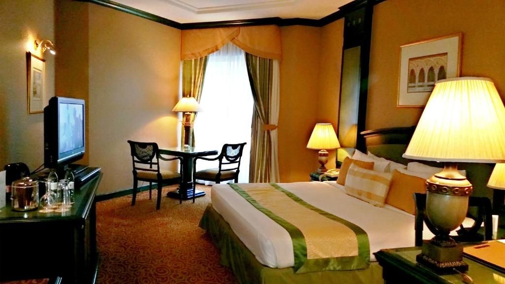 Knight Castle Hotel фото 4
