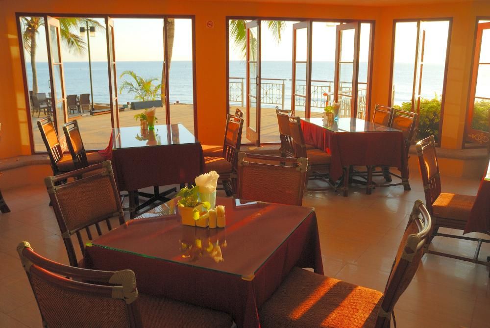 The Imperial Hua Hin Beach Resort фото 19