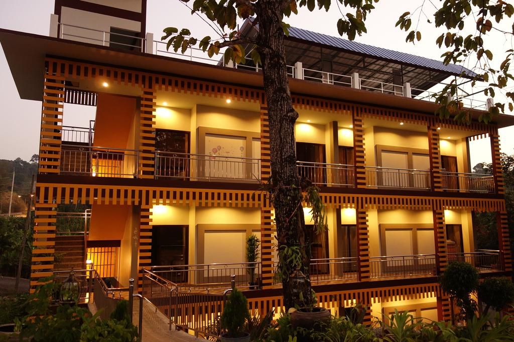 Airport Phuket Garden Resort фото 1