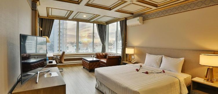Фото отеля Lotus Saigon Hotel