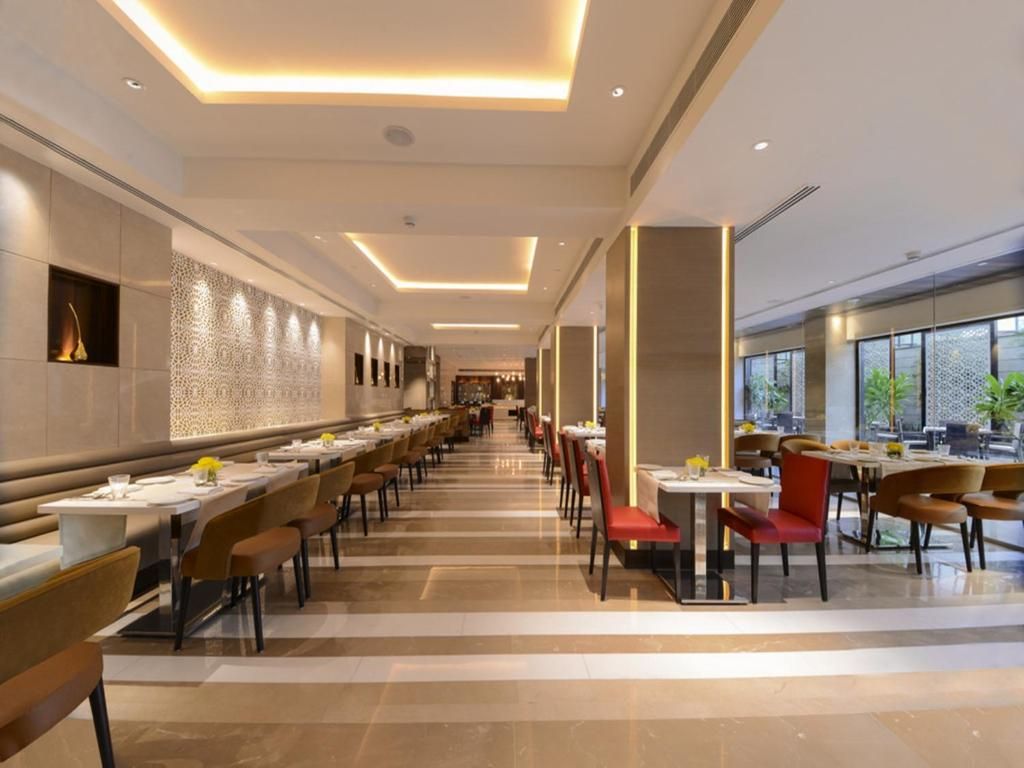 Crystal Sarovar Premiere Agra фото 4