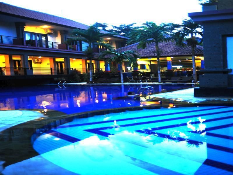 Taman Tirta Ayu Pool and Mansion фото 9