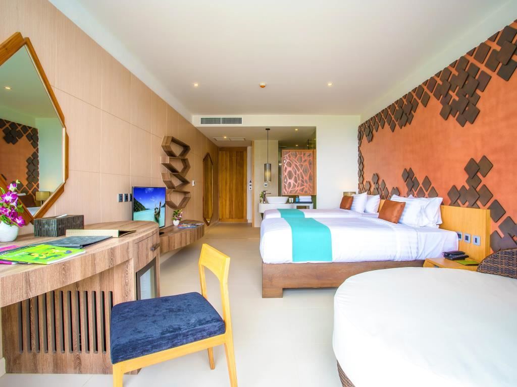 Crest Resort & Pool Villas фото 66
