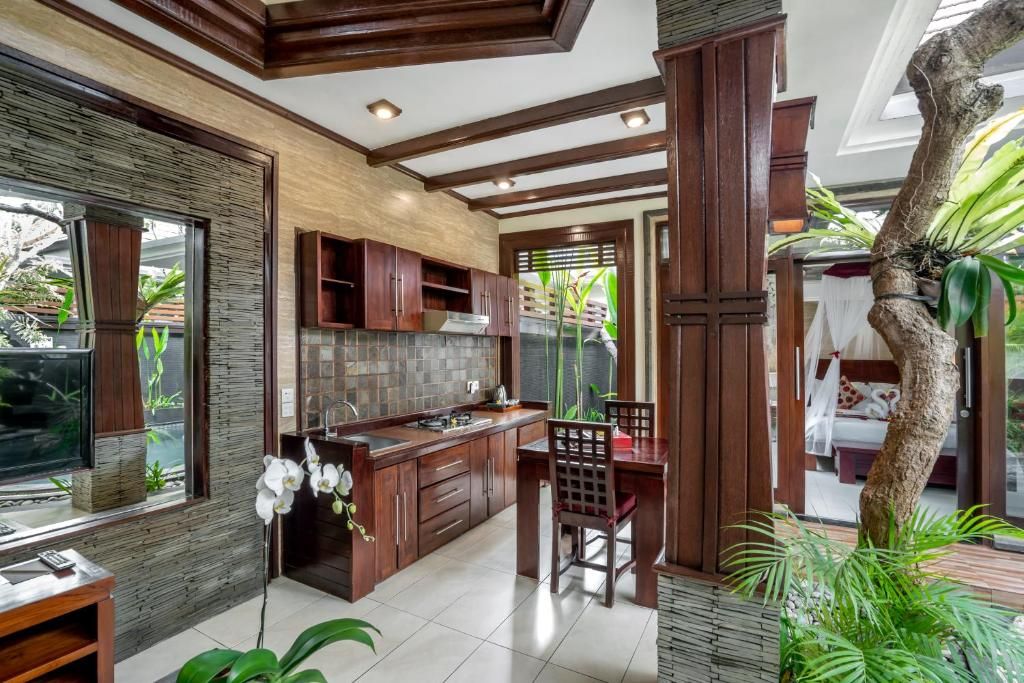 The Bali Dream Suite Villa Seminyak фото 4