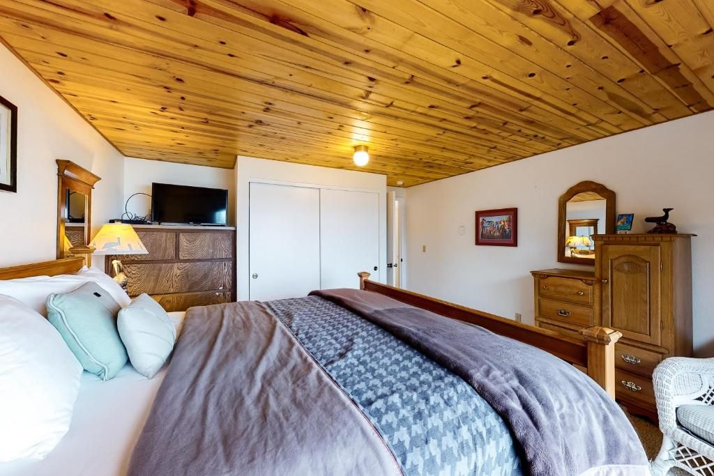 Patty s Sea Perch Oceanfront фото 6