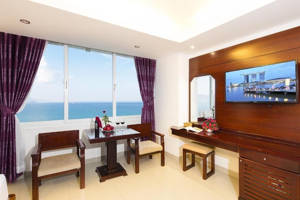 Majestic Nha Trang Hotel фото 42