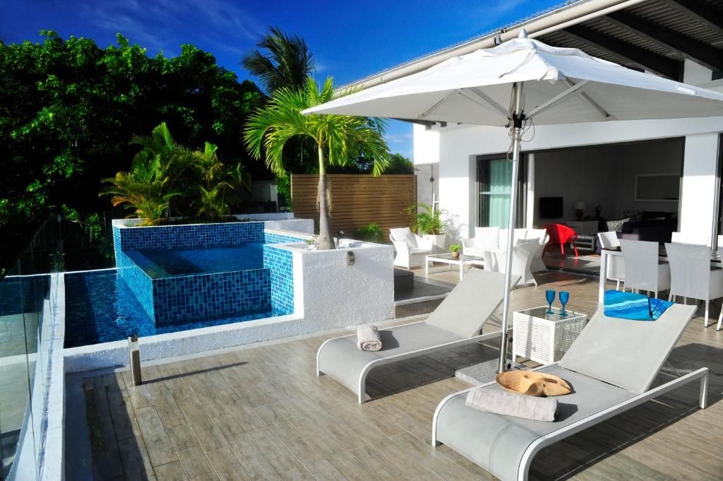 Cap Ouest Beachfront Luxury Penthouse фото 19