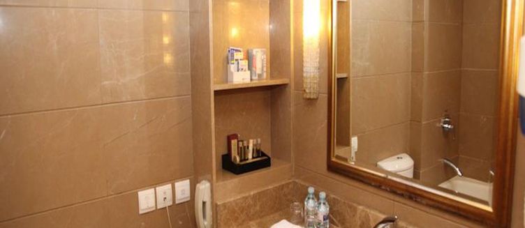 Фото отеля Oriental Garden Hotel