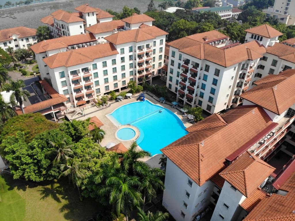 Diamond Westlake Suites фото 0