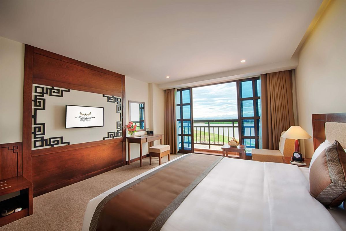 Muong Thanh Holiday Hoi An Hotel фото 17